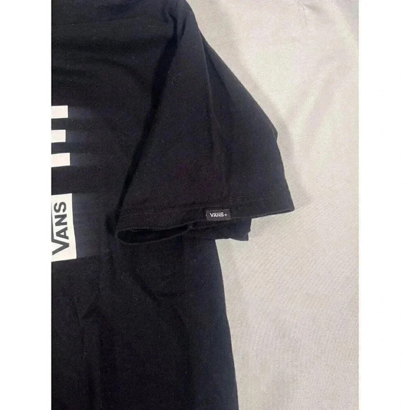 Vans Shirt Men's Medium New Pride Is Love Black Graphic Tee NWOT - Picture 3 of 7